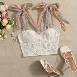 ❗️𝗣𝗥𝗜𝗖𝗘 𝗗𝗥𝗢𝗣❗️ WYWH Tie Shoulder Lace Cami Top - size S